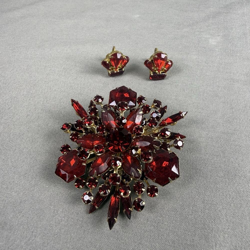 Vintage Cathe Red Rhinestone Brooch & Germany Screw Back Earrings Set Gold Tone